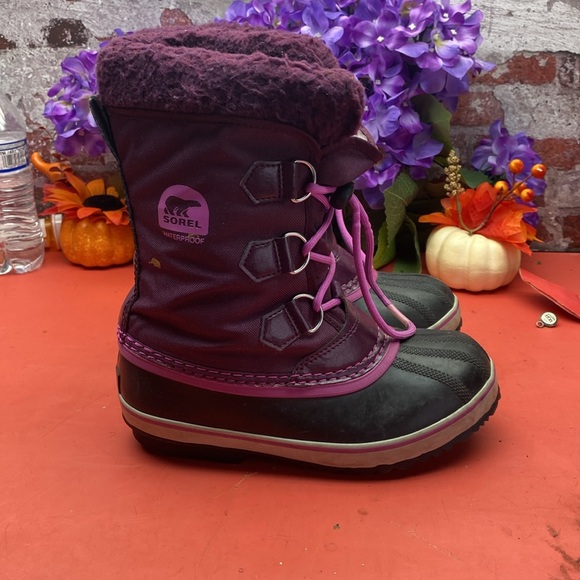 Girls Sorel Boots SZ 4 - Picture 2 of 7